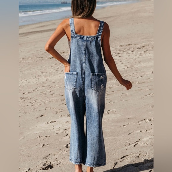 Stylish Blue Denim Overalls - Picture 3 of 8